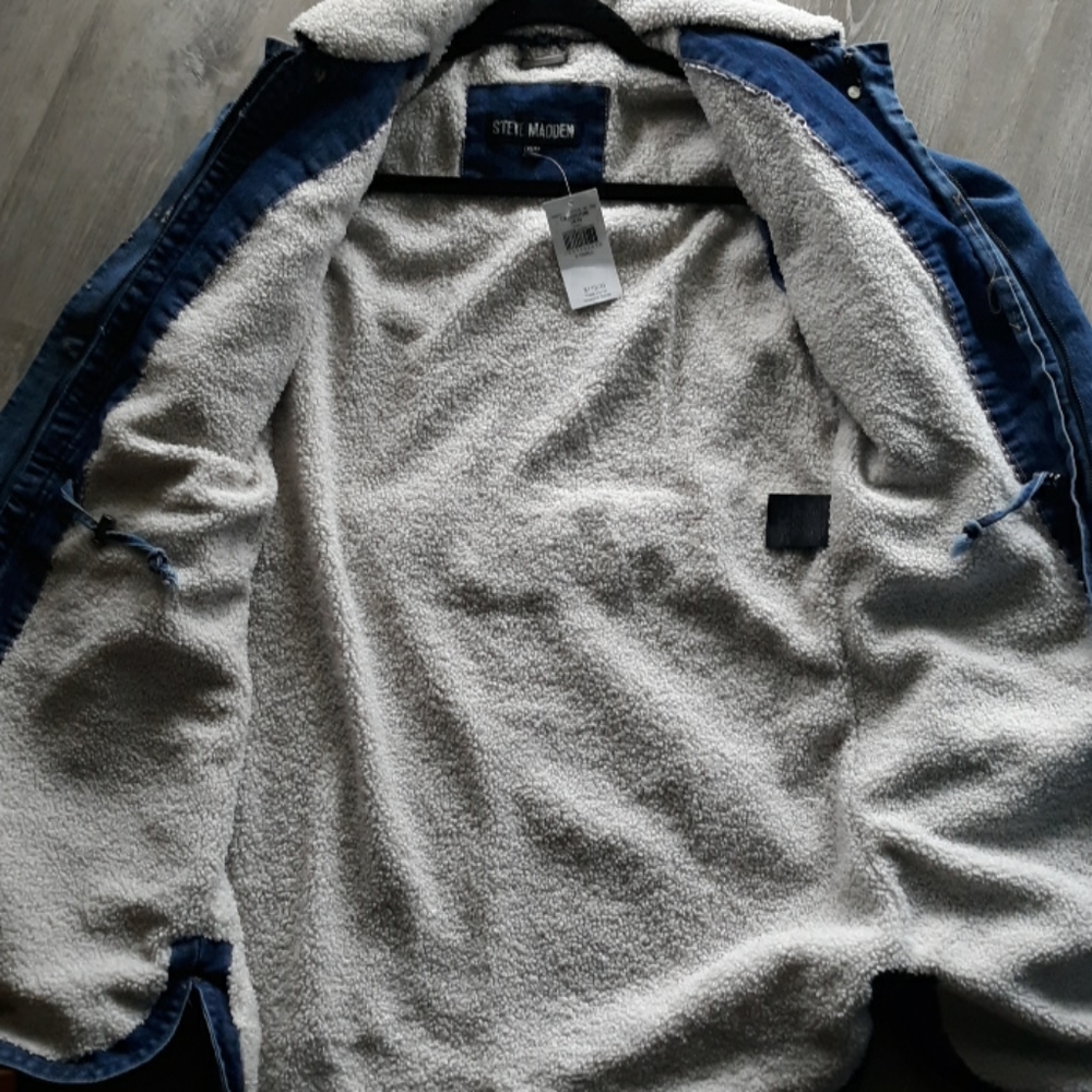 Steve Madden Blue Denim Jacket with removable Cream Sherpa Collar - Picture 8 of 10